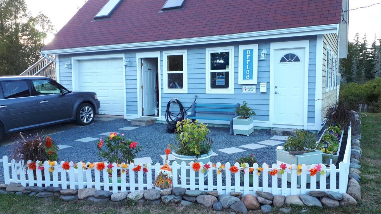 Atlantic View Motel Lunenburg Exterior photo