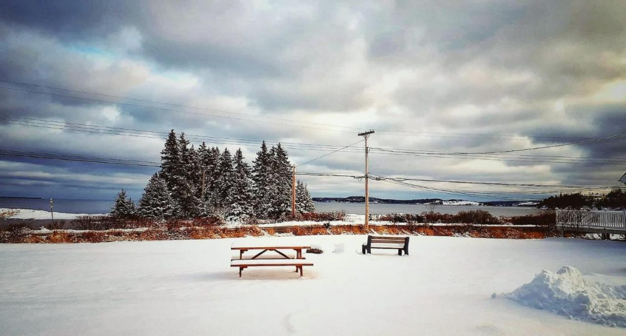 Atlantic View Motel Lunenburg Exterior photo